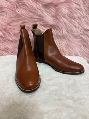 Joules Beige and Brown Leather Ankle Boots